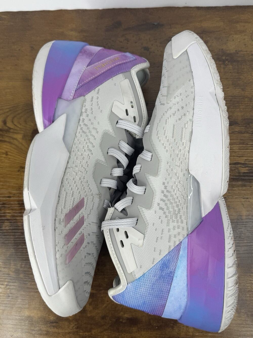 adidas D.O.N. Issue 4 Dream It Men’s 10.5 Basketball Shoes GY6502